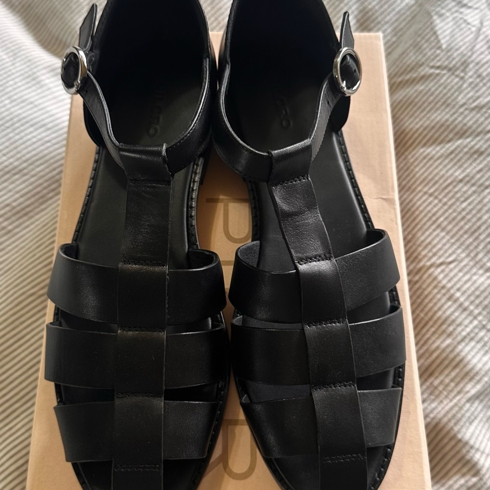 Pilcro Maris Fisherman Sandals in Black- size 41 New with Box